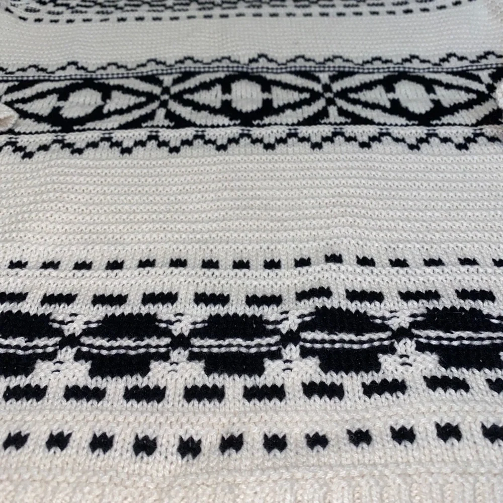 NWT CHAPS BLACK & CREAM FAIR ISLE SWEATER SZ M